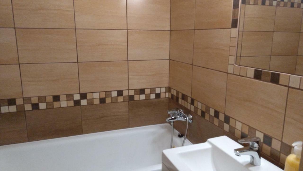 Gesztenyés Apartman Miskolc Exterior foto