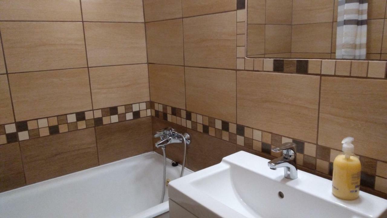 Gesztenyés Apartman Miskolc Exterior foto