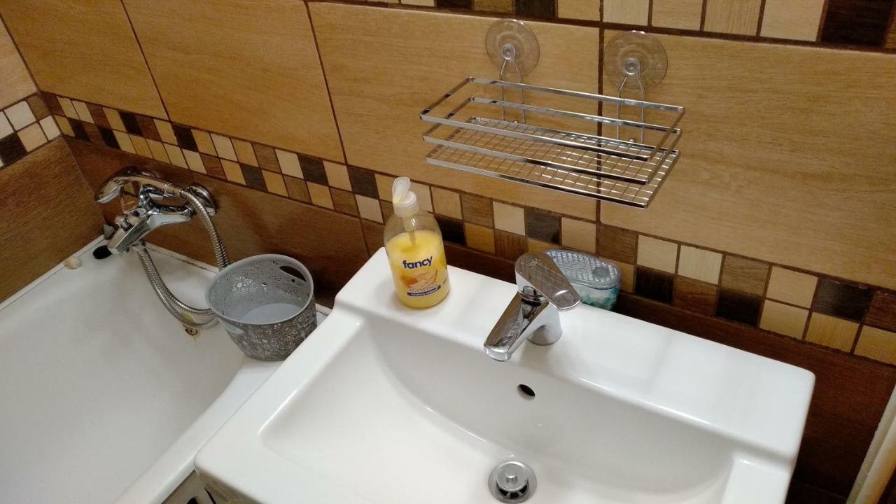 Gesztenyés Apartman Miskolc Exterior foto